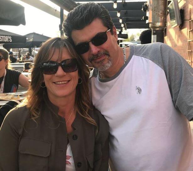 Karen Mendes with her husband, Manuel Mendes.